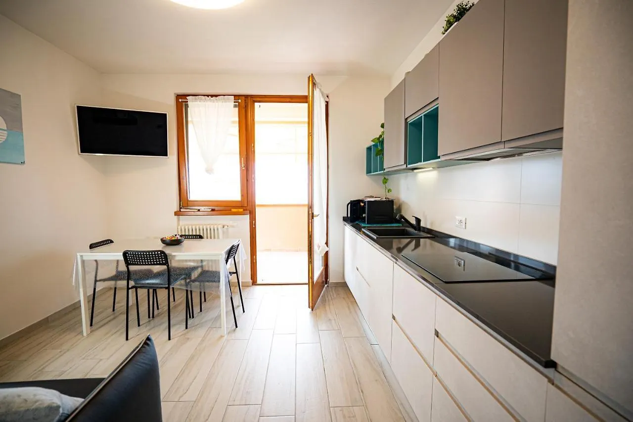 Kite Beth'S House Apartment Brenzone sul Garda Italy